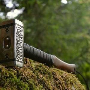 Nouveau marteau viking artisanal personnalisé, marteau de Thor nordique, acier forgé, marteau viking Mjolnir, marteau médiéval, cadeau de collection, manche en bois de frêne - Product Image 3