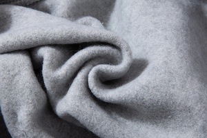 Sweat-shirt à capuche décontracté épais avec doublure en polaire douce, poche kangourou, poignets et ourlet côtelés pour un usage quotidien - Product Image 4