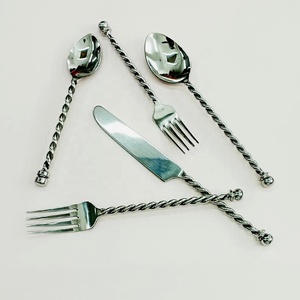 Ensemble de couverts en acier inoxydable forgé à la main couteau fourchette cuillère or poli avec une longue poignée ronde aspect royal ensemble de couverts - Product Image 4