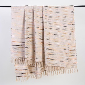 Manta Ligera Decorativa Hecha a Mano con Tejido de Algodón, Borde con Flecos y Borlas, para Sofá - Product Image 3