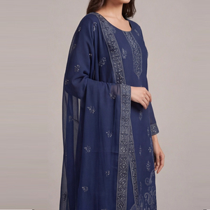 Nouvelles arrivées de robes Salwar Kameez brodées pour femmes, vêtements d'été en tissu lawn, conçus par des créateurs pakistanais. - Product Image 5