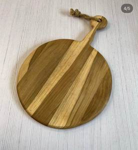 Planche à découper en bois, design 2026, pour la viande, le fromage, les charcuteries, avec poignée, forme rectangulaire - Product Image 2