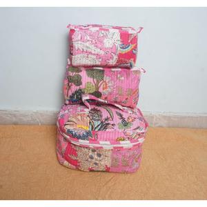 Hermoso juego de 3 bolsas de algodón acolchadas con estampado de bloques, neceser de viaje para mujer, bolsas y estuches de almacenamiento para cosméticos - Product Image 3
