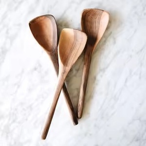 Cuillère de service en bois de designer, ustensile de cuisine en bois naturel, outil de cuisson, de mélange et de service, finition polie, vaisselle de cuisine sans danger pour les aliments - Product Image 2