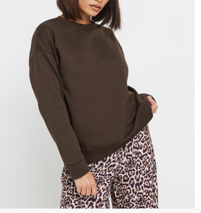 Sudadera OEM personalizada para mujer, de algodón, oversize, con cuello redondo, letras bordadas, hombros caídos y parte delantera larga - Product Image 5