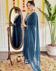 Elegante Conjunto de Salwar Kameez de Rayón con Bordado, Ropa Étnica de Diseño para Minoristas de Boutiques y Proveedores de Ropa al por Mayor - Product Image 2