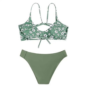 Ensemble de bikini à imprimé floral pour femmes avec design ajouré et détail cordon de serrage, vert, en spandex et polyester, maillot de bain deux pièces - Product Image 1