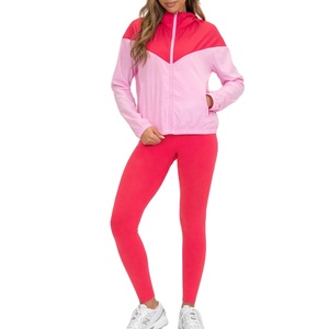 Conjuntos Deportivos Cortos de Nailon Personalizados para Mujer, Dos Piezas, Pantalones Cortos y Chaqueta Deportiva con Cremallera, Cortavientos de Nailon 2026 - Product Image 2
