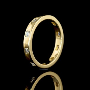 Anillo Minimalista de Oro Amarillo de 18K con Diamante Cultivado en Laboratorio de Corte Esmeralda de 0.5 CT, Certificado IGI, Joyería Fina - Product Image 2