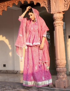 Conjunto KV Pink Leheriya Lehenga Dupatta (Conjunto de 3 piezas) - Product Image 4