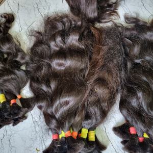 Venta al por mayor de alta calidad solo dibujado ondulado Remy Virgen extensiones de cabello humano sin procesar crudo indio templo donante de cabello - Product Image 4