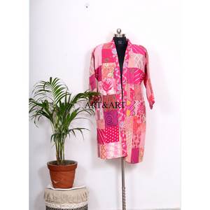 Kimono de Baño Rosa Cosido a Mano con Parches, Kimono Cardigan con Trabajo de Corte, Kimono Hecho a Mano con Múltiples Apliques Kantha, Kimono Acolchado para Cubrirse - Product Image 3