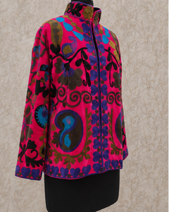 Blouson Bomber de Luxe en Velours Pur Rose à Motifs Floraux Folkloriques, Col Mandarin, Style Vintage Artisanat Multicolore Jaipuri Bohème Respirant pour Femme - Product Image 2