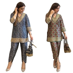 Ensemble coordonné réversible traditionnel pour femme Zain Exports - Dhobi avec imprimé numérique pour les occasions de mariage - Style décontracté - Product Image 1