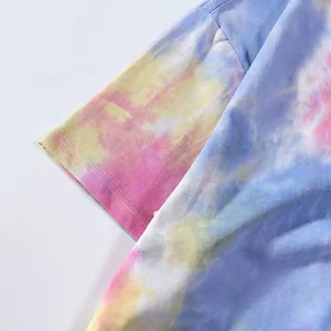 Camiseta de Manga Corta con Cuello Redondo y Estampado Tie-Dye para Hombre, Talla Grande, Informal, Tejido de Punto, Diseño con Patrón Azul, Rosa y Amarillo - Product Image 4