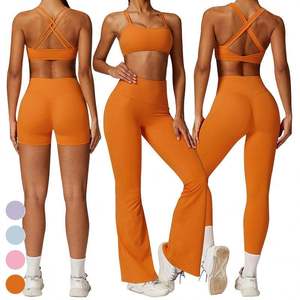 Ensemble de vêtements de sport trois pièces pour femmes, violet clair, soutien-gorge de sport extensible, short et leggings évasés, coupe ajustée, vêtements de fitness - Product Image 3