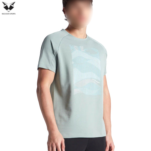Camiseta de Manga Corta para Hombre, Nueva Llegada 2026, Azul Claro con Estampado Geométrico, Secado Rápido, Cuello Redondo, Corte Regular, Ropa Deportiva para Gimnasio - Product Image 6