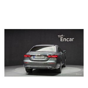 เมอร์เซเดส-เบนซ์ อี-คลาส อี350 4MATIC Exclusive ปี 2023 ระยะทาง 65,546 กม. เกียร์อัตโนมัติ เบาะหนัง พวงมาลัยซ้าย กล้องมองหลัง - Product Image 4