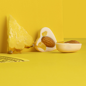 Aperitivo a granel Barra compuesto de chocolate blanco con sabor a yogur de piña, nueces y frutas secas Suministro de fábrica OEM - Product Image 5