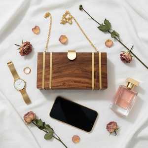 Bolso de Mano Tipo Clutch de Madera Natural Ecológica, Diseño Patchwork, Hecho a Mano, Moderno, para Eventos Nocturnos, Accesorio de Boda - Product Image 5