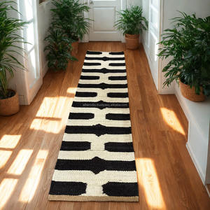 Handloom Jute Tapis Géométrique Eco Conscious Artisanal Flatweave Tapis Parfait Pour Les Importateurs De Décoration Intérieure - Product Image 5