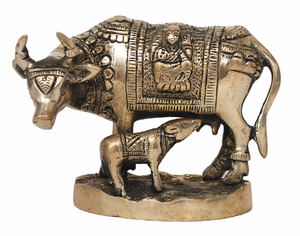 Idole de vache et de veau en laiton Kamdhenu de qualité supérieure, nouveau design traditionnel, motif nature morte pour Diwali - Product Image 3