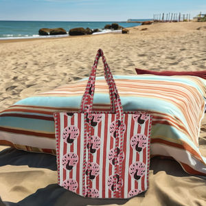 Sac fourre-tout en coton matelassé Kantha fait à la main avec fermeture éclair, imprimé floral élégant, design spacieux pour les femmes, voyages, shopping - Product Image 1