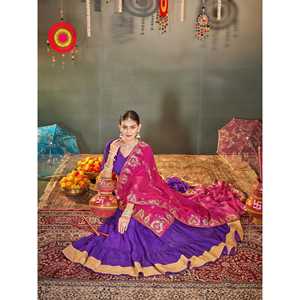 Lehenga choli กับ dupatta สำหรับชุดพิเศษของผู้หญิง Navratri ดีไซเนอร์ - Product Image 3