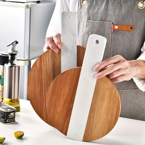 Planche à découper artisanale en marbre et bois, élégante planche de cuisine, surface de préparation alimentaire durable avec des matériaux naturels - Product Image 1
