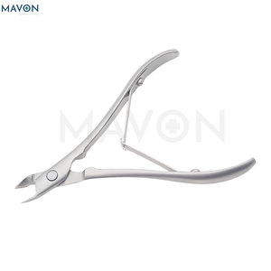 Coupe-ongles professionnels en acier inoxydable de haute qualité, pinces à cuticules personnalisées en gros avec marque privée - Product Image 4
