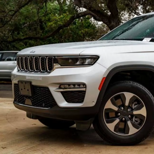 Grand Cherokee 4xe 4dr SUV 4WD Usado en Buen Estado - Product Image 3