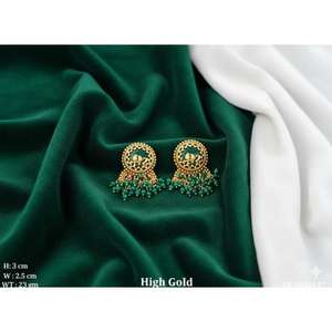 Boucles d'oreilles Kundan Chandbali spéciales Mehendi avec des gouttes de perles, bijoux de mariée traditionnels pour les mariages et les occasions festives - Product Image 3