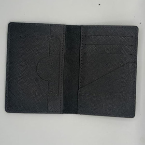 Porte-cartes en cuir texturé Saffiano noir de qualité supérieure, fin, pliable, minimaliste, élégant, design professionnel pour hommes - Product Image 1