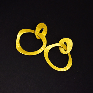 Pendientes de Aro Geométricos de Latón al por Mayor, Tono Dorado, Hechos a Mano, Colgantes de Círculo Irregular, Joyería Moderna para Mujer - Product Image 4