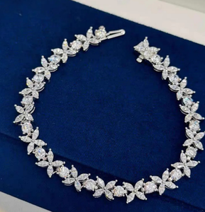 Pulsera de plata de ley 925 con diamantes de moissanita, regalo para mujer - Product Image 1