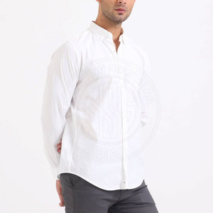 Camisa Clásica Blanca con Botones, Camisa Formal de Vestir, Uniforme de Oficina, Estilo de Atuendo Ejecutivo - Product Image 2