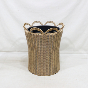 New Design Iron & Plastic Minimalist Hand Carved <b>Hourglass</b> Planter Crown Rim Flower Pot with Removable Plastic Liner - Product Image 4