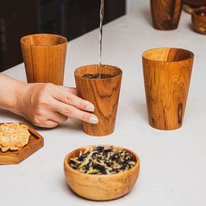 Verre à boire élégant en bois naturel, écologique et fait main, conçu de qualité supérieure pour l'hôtellerie, la restauration à domicile et les collections de vente au détail, robuste - Product Image 5