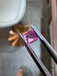 Espinela Rosa Natural Mahenge de 0.60CT, Corte Esmeralda, Piedra Preciosa Suelta Facetada al por Mayor de Minas de Tanzania para Fabricación de Joyas - Product Image 4