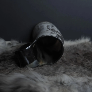 Jarra de Cuerno de 500 ml, Nuevo Diseño, Jarra de Cuerno Natural de Vaca, Jarra de Vino Vikinga Más Vendida para Uso en Hoteles, Fiestas y el Hogar - Product Image 2