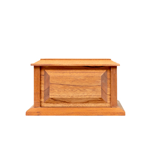 Urne en cèdre naturel de haute qualité Prix compétitif Souvenir de cercueil de qualité pour adultes Fabriqué au Vietnam Service OEM ODM pour les funérailles - Product Image 6