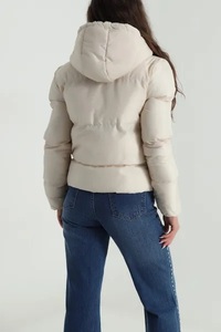 Nouvelle conception 2024 – Blouson matelassé coupe-vent décontracté pour femme, respirant, de haute qualité, chaud, en toile, peau de mouton et nylon pour l'hiver - Product Image 6