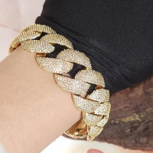 Pulsera de Cadena Chapada en Oro de Lujo con Cristales de Estrás Microincrustados, Estilo Hiphop para Hombre, Uso Diario - Product Image 1