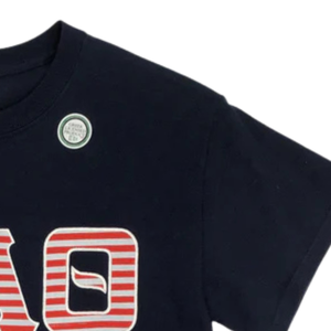 T-shirt KAT USA Flag noir à col rond avec lettres grecques patriotiques pour femme – Couleurs noir, rouge, blanc, bleu - Product Image 3