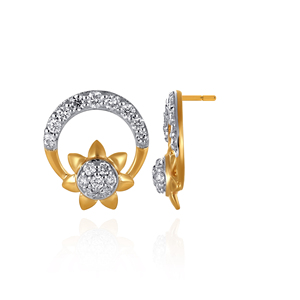 Pendientes de Diamantes Solstice Petal, Románticos, de Oro Amarillo, con Diseño de Flor, Diamantes Naturales de Corte Brillante Redondo - Product Image 3