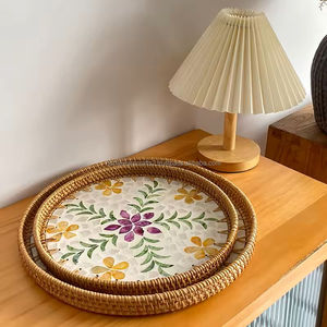 Bandeja Decorativa de Ratán con Incrustaciones de Nácar para Cafetería, con Soporte del Exportador, Ligera y Lista para Regalo, Vietnam - Product Image 1