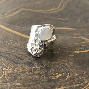 6.0 Gram Hammer <b>Moonstone</b> Fashion <b>Ring</b> - Product Image 1