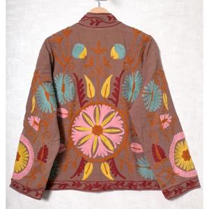 Chaqueta de Moda Bohemia Tejida a Mano con Cuello Alto y Bordado de Algodón Transpirable para Invierno, Estilo Suzani, para Mujer - Product Image 6