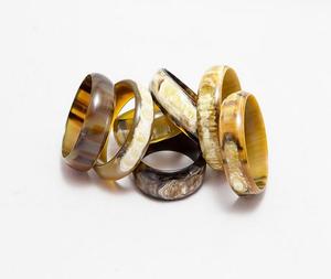 Anillo de Cuerno de Búfalo/Bovino Hecho a Mano, Ecológico, de la Mejor Calidad, Moderno, Talla Personalizable, Acabado Pulido Brillante, Artículo Coleccionable - Product Image 5