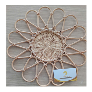 Panier mural tressé à la main en rotin coloré - Motif floral - Prix direct - Product Image 6